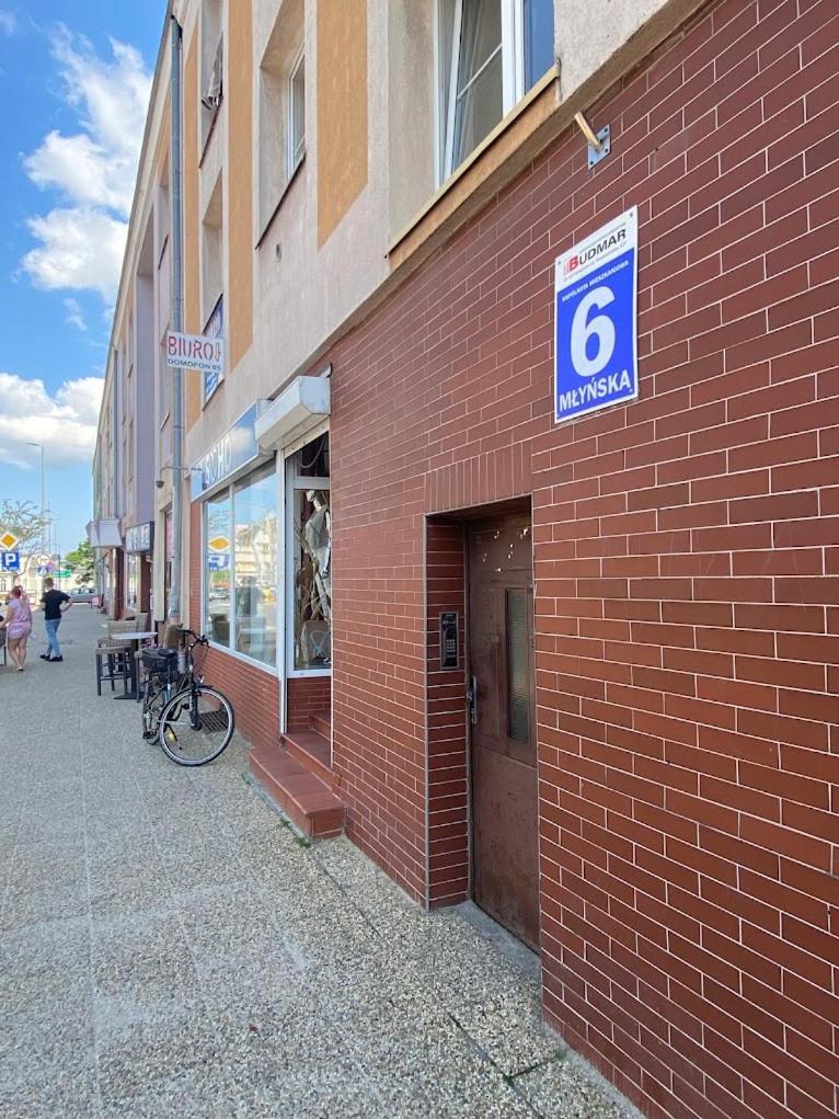 Apartament Przy Ratuszu Кошалин Екстериор снимка